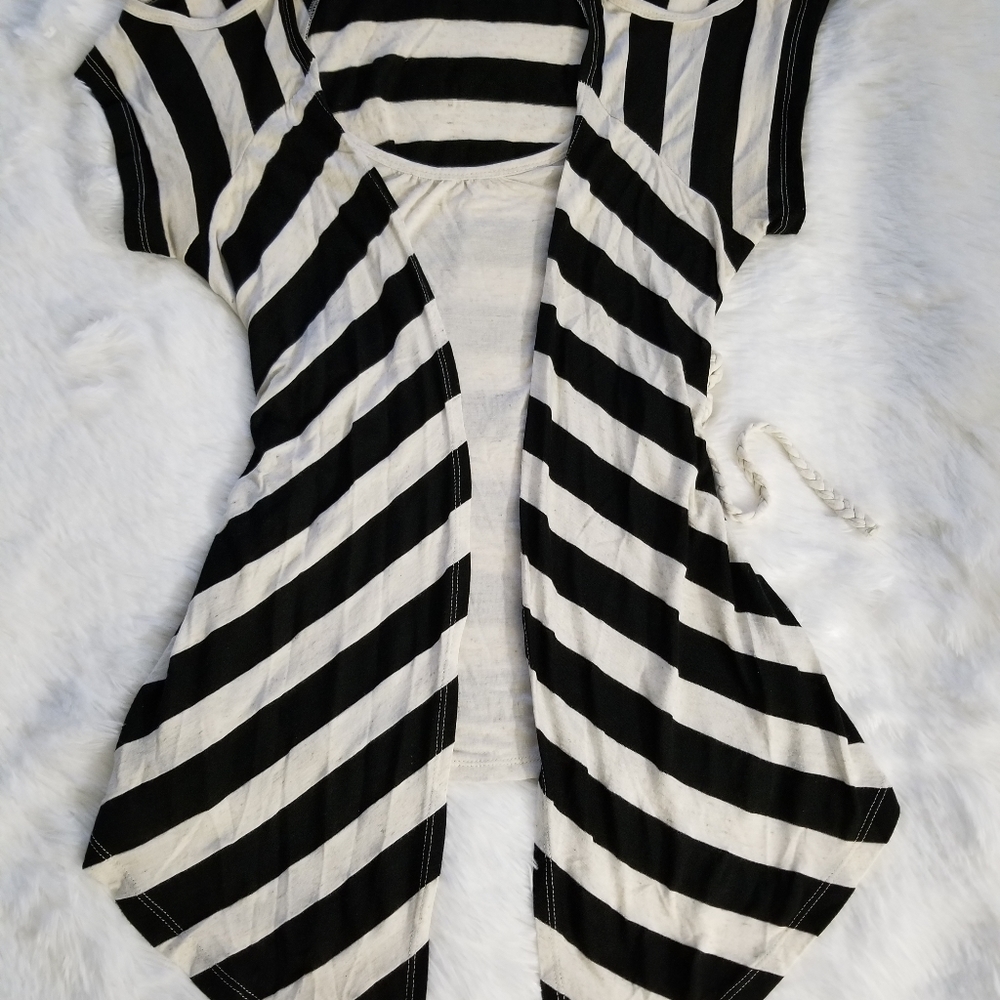 Stripped Open Front Top W Tie